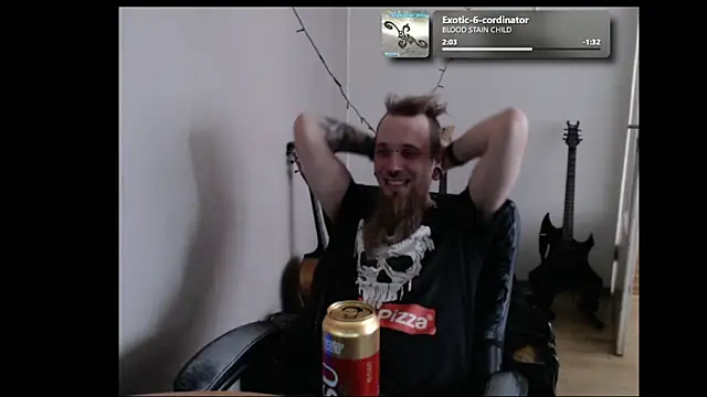 Snapshot of THatRandomMetalHead chatting on 06.10.26 THatRandomMetalHead online show from 06.10.26