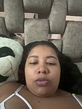 Snapshot of Ninibella chatting on 07.18.26 Ninibella online show from 07.18.26
