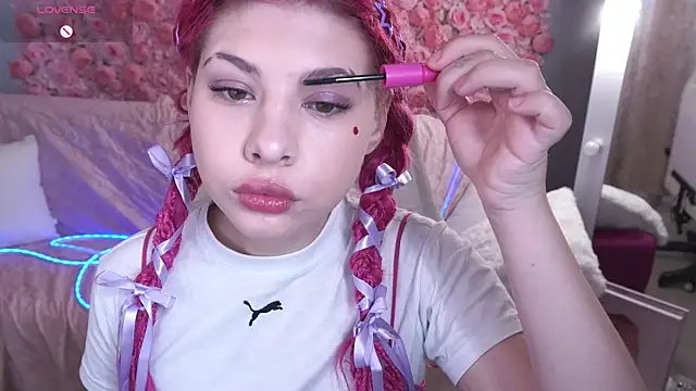 PinkyTrix online show from 04.24.26