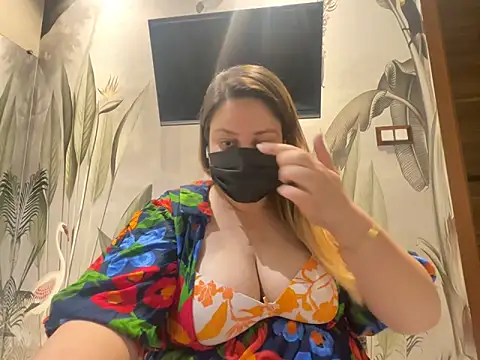 kavyasingh36 online show from 04.20.26