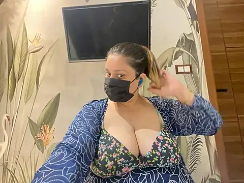 kavyasingh36 online show from 05.15.26
