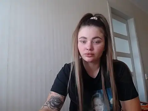 Snapshot of Lola77__ chatting on 06.22.26 Lola77 online show from 06.22.26