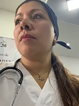 Snapshot of SARA_21- chatting on 04.14.26 SARA 21- online show from 04.14.26