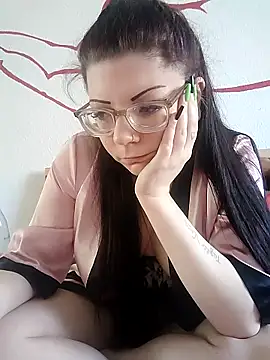 HotVWGirl online show from 04.26.26