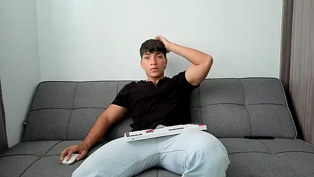 Snapshot of James_silva1 chatting on 04.22.26 James silva1 online show from 04.22.26