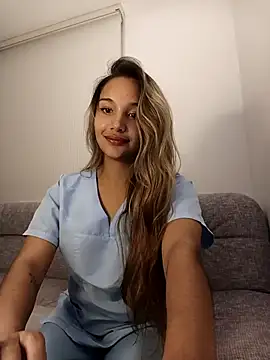 Snapshot of Miss_Taniac chatting on 04.29.26 Miss Taniac online show from 04.29.26