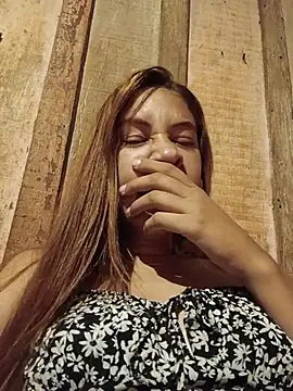 Snapshot of cenav_model chatting on 04.14.26 cenav model online show from 04.14.26