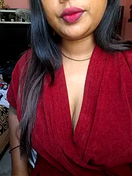 Tina143 online show from 04.12.26