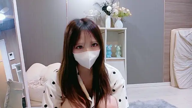 Snapshot of Koto-jpnk chatting on 04.23.26 Koto-jpnk online show from 04.23.26