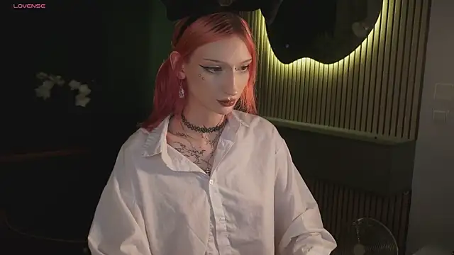 Snapshot of vamp_ray chatting on 07.11.26 vamp ray online show from 07.11.26