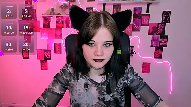 Snapshot of nikki_kiss_ chatting on 05.22.26 nikki kiss online show from 05.22.26