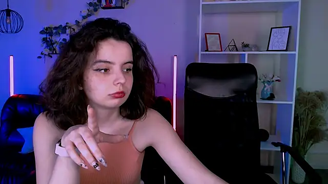 Snapshot of nikki_kiss_ chatting on 06.01.26 nikki kiss online show from 06.01.26