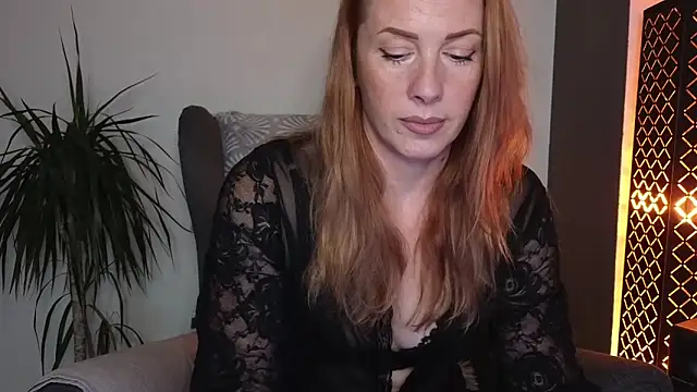 Sharon Red online show from 10.04.25