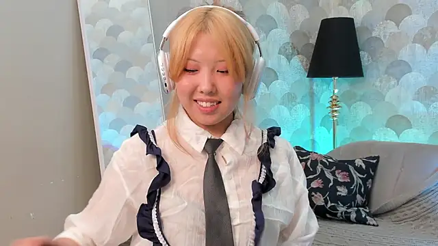 AzureMimi online show from 04.23.26