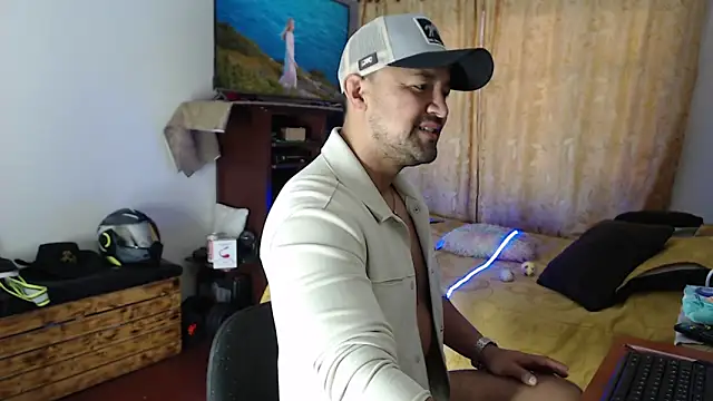 AlejoMoretti online show from 05.14.26