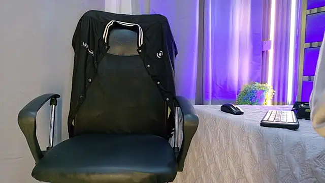 Leo Miller  online show from 04.23.26