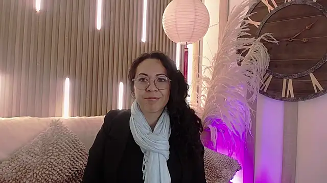 Velvet Curly online show from 05.12.26