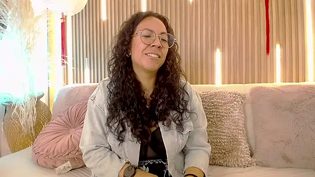 Velvet Curly online show from 05.25.26