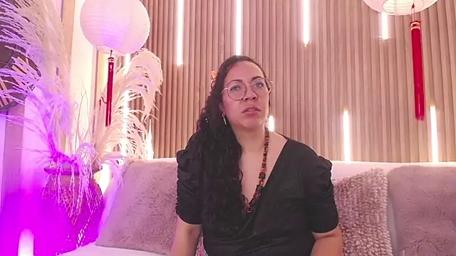 Velvet Curly online show from 05.29.26