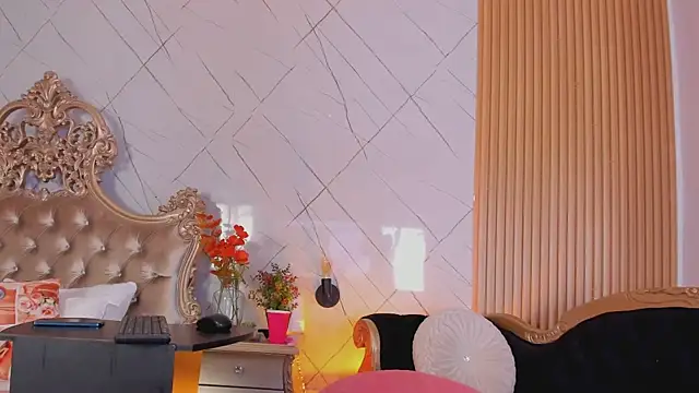 SaraDreamsss online show from 05.15.26
