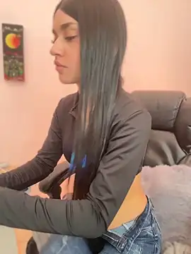 lia ec online show from 04.29.26