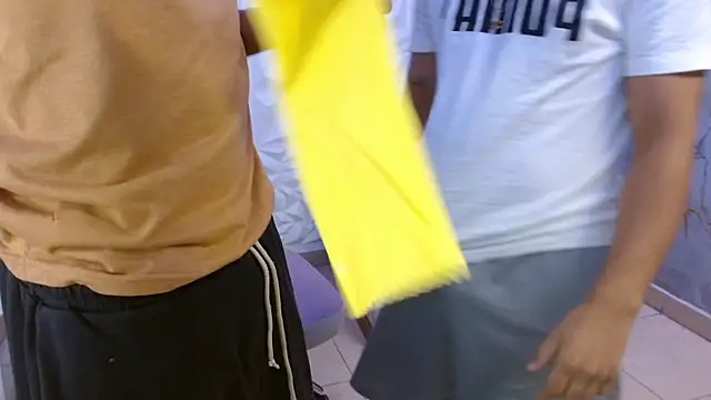 Snapshot of goldenjyj chatting on 04.15.26 goldenjyj online show from 04.15.26