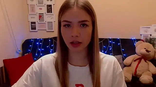 Snapshot of KaiTrum chatting on 06.17.26 KaiTrum online show from 06.17.26