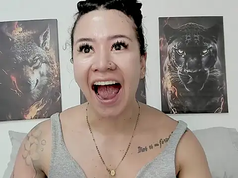 Snapshot of AngelMartinss chatting on 04.14.26 AngelMartinss online show from 04.14.26