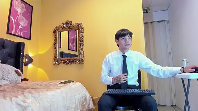luckk  online show from 05.22.26