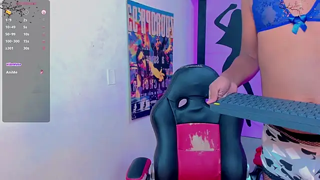  Isabella Castro online show from 05.06.26