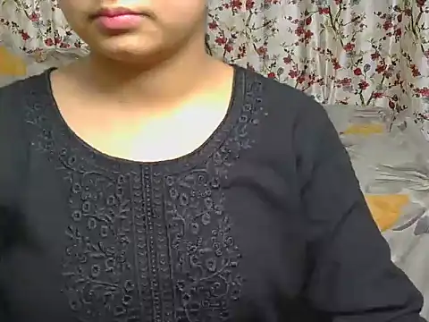Snapshot of Avni-kumarii chatting on 05.24.26 Avni-kumarii online show from 05.24.26