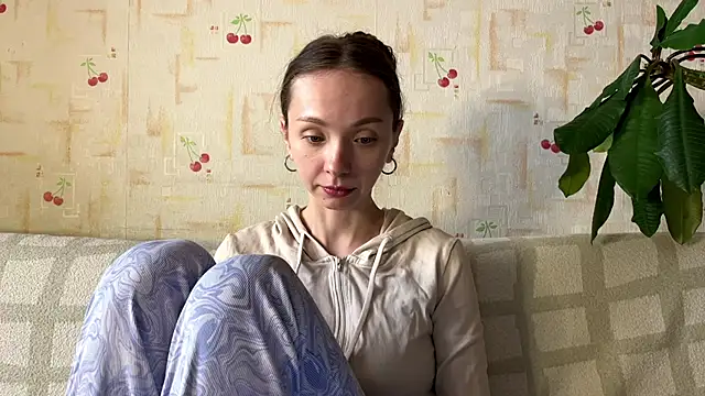 Snapshot of AdriannaBill chatting on 04.29.26 AdriannaBill online show from 04.29.26