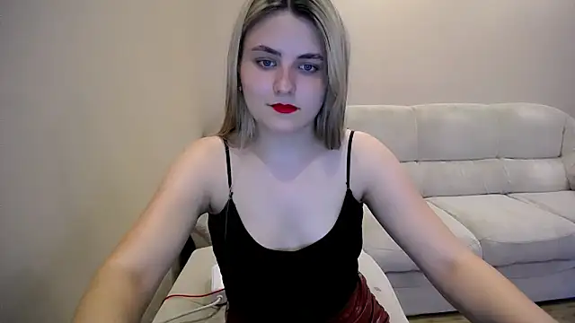 Snapshot of _shy_sabrina__ chatting on 05.26.26 shy sabrina online show from 05.26.26