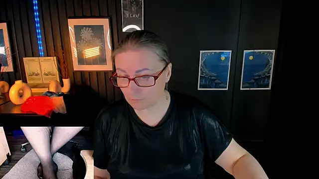 Snapshot of Alexandra_Kind chatting on 05.10.26 Alexandra Kind online show from 05.10.26