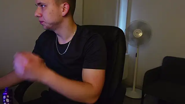 Zack Gillian online show from 06.05.26