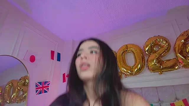 Snapshot of SophieBuitrago chatting on 06.16.26 SophieBuitrago online show from 06.16.26