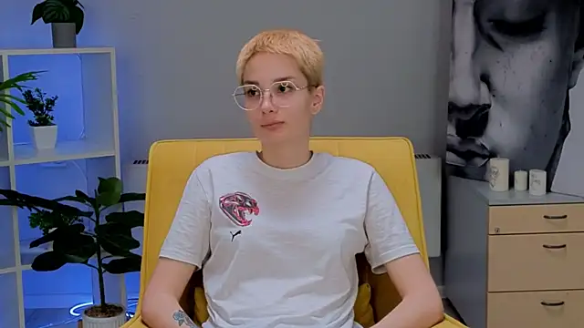 TheresaStrysko online show from 04.16.26