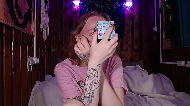 Snapshot of Mimi-Deep chatting on 07.18.26 Mimi-Deep online show from 07.18.26