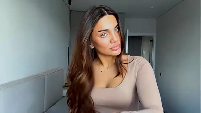 Snapshot of MelindaReny chatting on 05.30.26 MelindaReny online show from 05.30.26