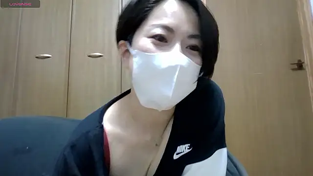 Snapshot of rin2432 chatting on 05.07.26 rin2432 online show from 05.07.26