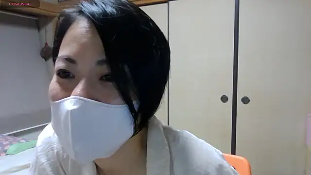 Snapshot of rin2432 chatting on 05.16.26 rin2432 online show from 05.16.26