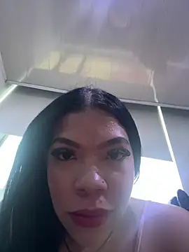 Snapshot of LilithJones__ chatting on 04.16.26 LilithJones online show from 04.16.26