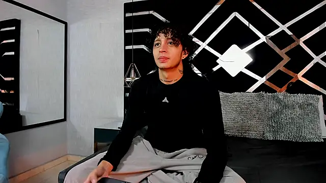 JayTaylorr online show from 05.12.26