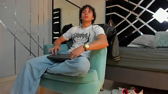 JayTaylorr online show from 06.22.26