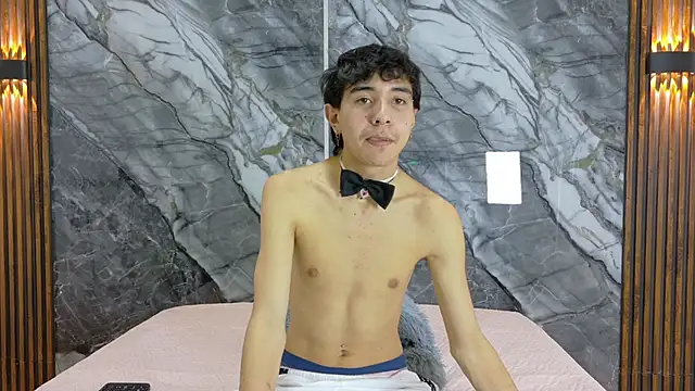 NoahWalker   online show from 05.07.26