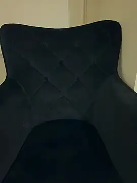 Snapshot of Tasty_LushDesire chatting on 04.23.26 Tasty LushDesire online show from 04.23.26