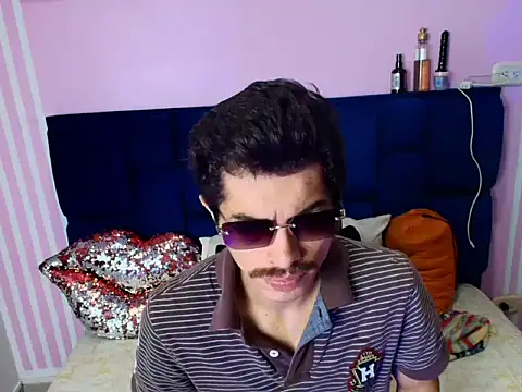 taylor Stele online show from 05.05.26