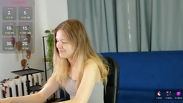 Glitch Doll online show from 04.22.26