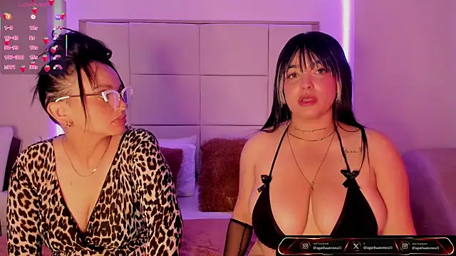 Snapshot of Agatha_Atenea11 chatting on 04.30.26 Agatha Atenea11 online show from 04.30.26