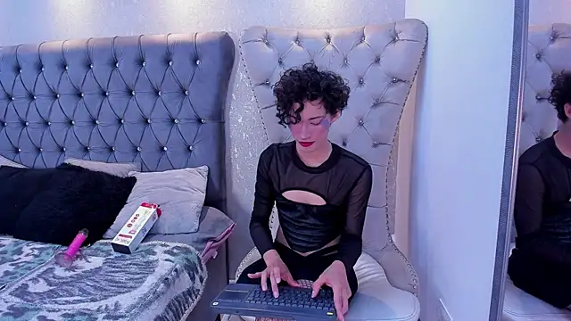 Anaciet Evans online show from 04.19.26